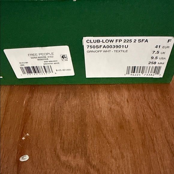 NWT in box Sz 9.5 Lacoste For FP Mvmt Club Low Sneakers green /off white combo - Picture 5 of 9
